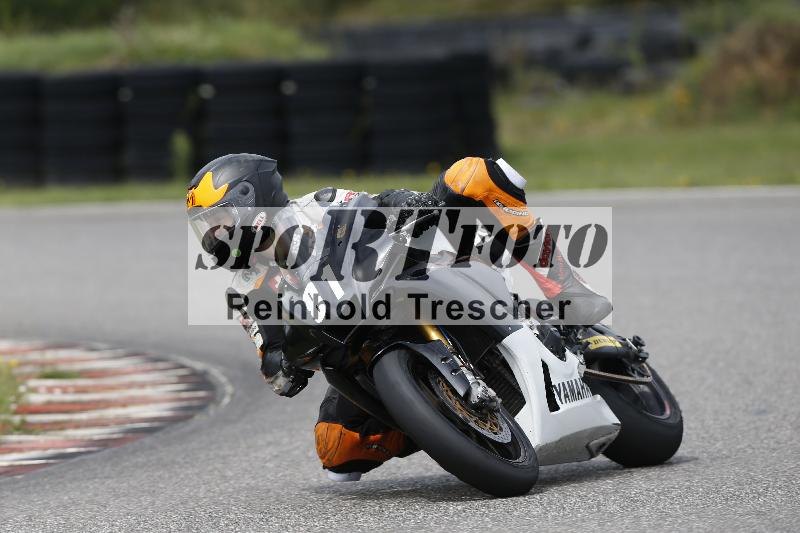 /37 28.07.2025 Dunlop Ride und Test Day ADR/Trackday Erfahren gelb Trackday schnell  rot/81